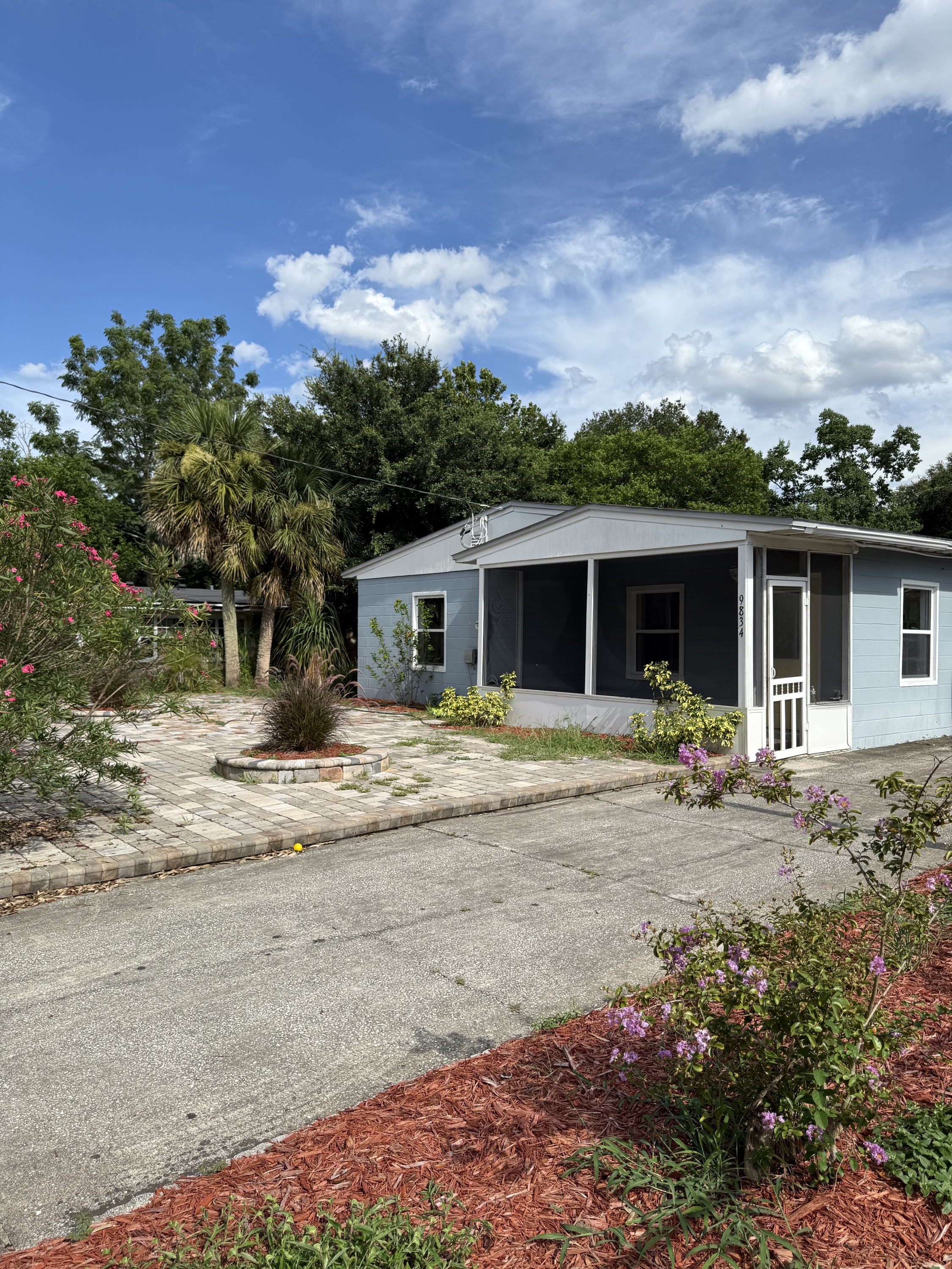9834 Elaine Road
