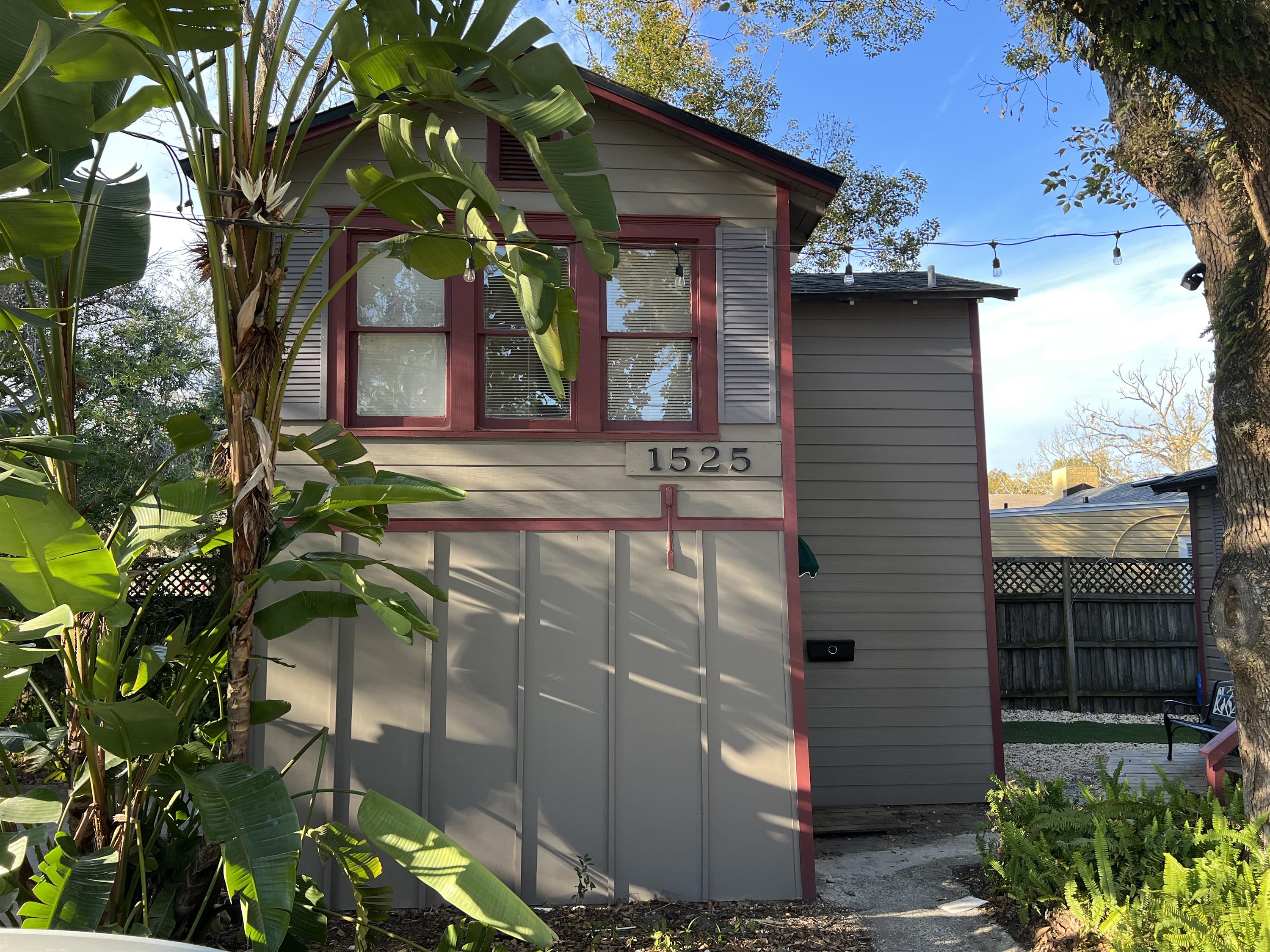 1525 Landon Ave